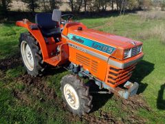 Trator Kubota L1-185