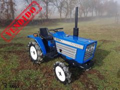 Trator Iseki TU1400