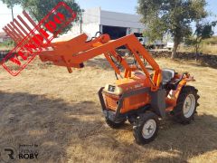 Trator Kubota B1-15 (com frontal)