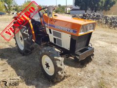 Trator Hinomoto E224