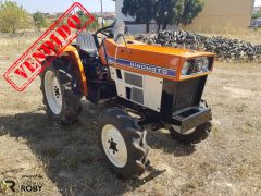 Trator Hinomoto E204