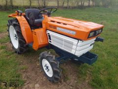Trator Kubota B1600
