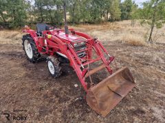 Trator Shibaura P21F com frontal