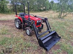 Trator Yanmar YM1602D (com frontal)