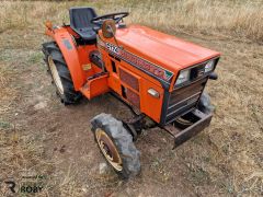 Trator Hinomoto C174