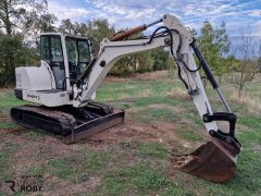 Giratória / Escavadora Terex / Schaeff HR 18 (5Ton)