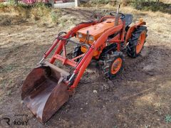 Trator Kubota L1501DT (com frontal)