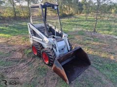 Mini Pá Carregadora - BobCat TCM Clark 315