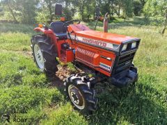 Trator Hinomoto E2604