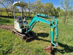 Mini Giratória / Escavadora Yanmar Vio17