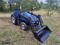 Trator Iseki Landhope 200 com frontal