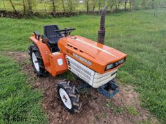 Trator Kubota B1400