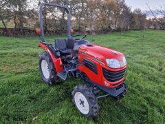Trator Kubota JB13
