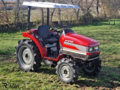 Trator Mitsubishi MT240