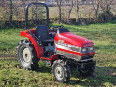 Trator Mitsubishi MT161