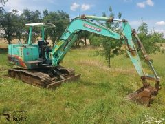 Giratória Yanmar YB451-2 (4,5T)