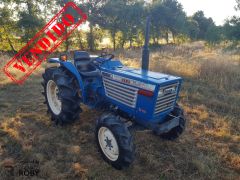 Trator Iseki TL2700