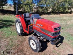 Trator Mitsubishi MT245